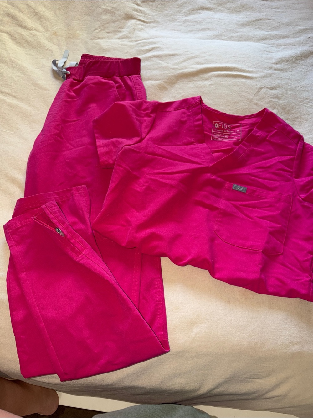 Figs Women's Scrub Top & Jogger Pants in Fuchsia Pink